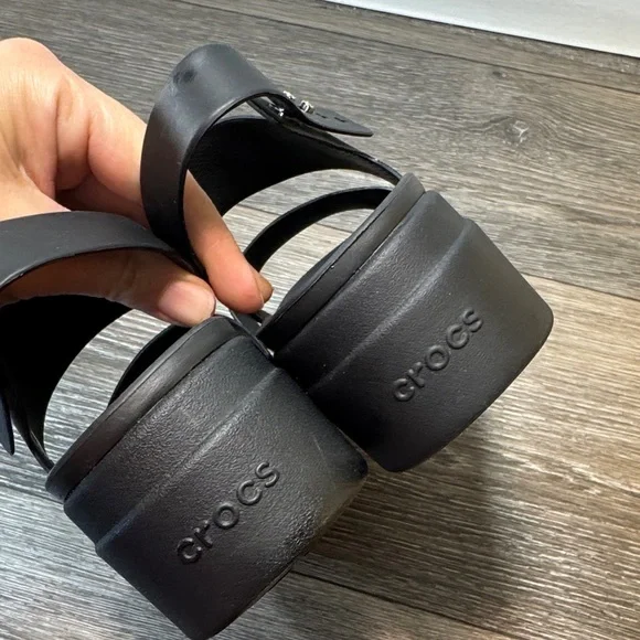 CROCS platform Black Women's Sandals size 8 (j148) - Picture 5 of 9